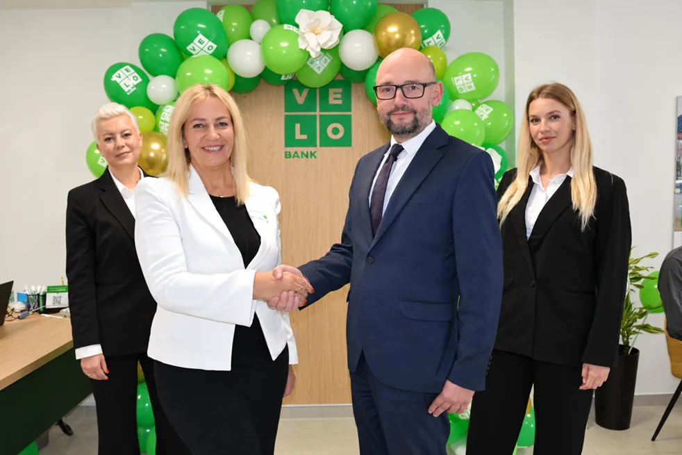 VeloBank otworzył placówkę w Luboniu – zdjęcie artykułu z Lubon.net.pl