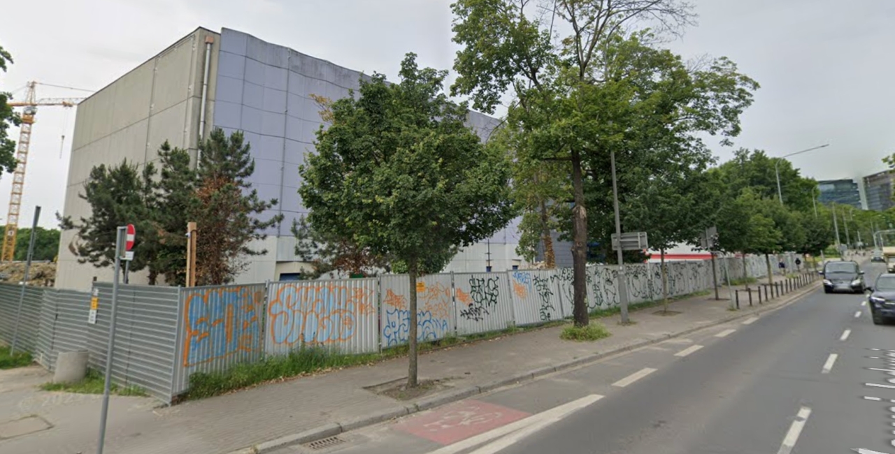 Wytną drzewa przy Królowej Jadwigi pod drogę rowerową – zdjęcie artykułu z Lubon.net.pl