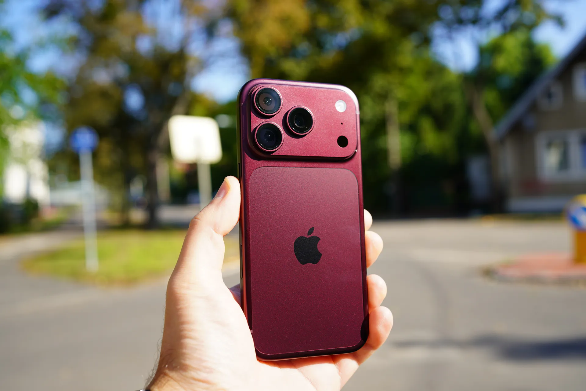 Test iPhone 18 Pro. Apple gra w swoją ulubioną grę – zdjęcie artykułu z Lubon.net.pl