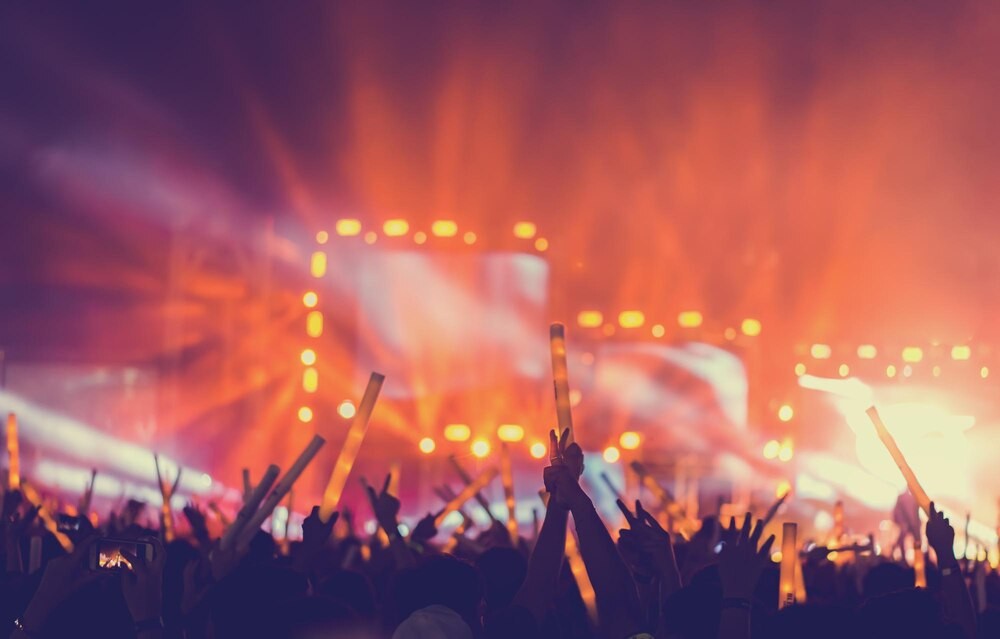 Letni koncert Marka Grechuty w malowniczym Dworze Skrzynki – zdjęcie artykułu z Lubon.net.pl