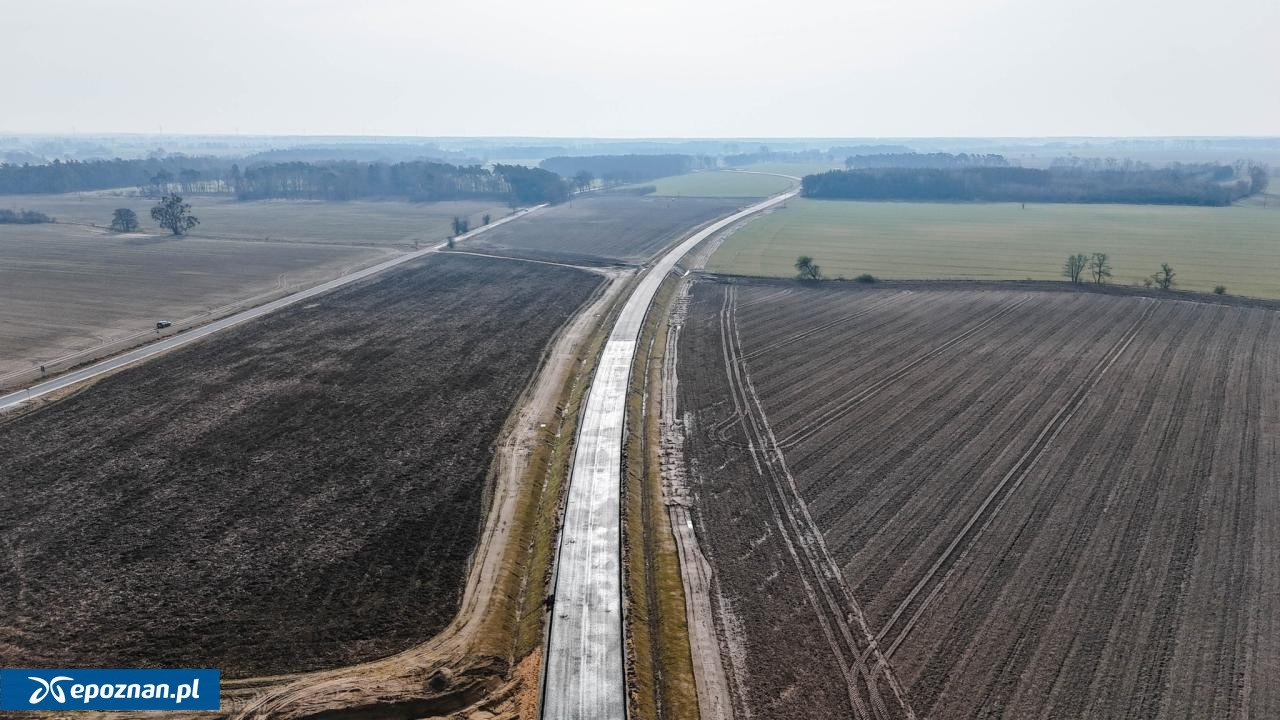 W Wielkopolsce powstaje obwodnica, na którą mieszkańcy czekali od lat. Są bardzo dobre informacje – zdjęcie artykułu z Lubon.net.pl