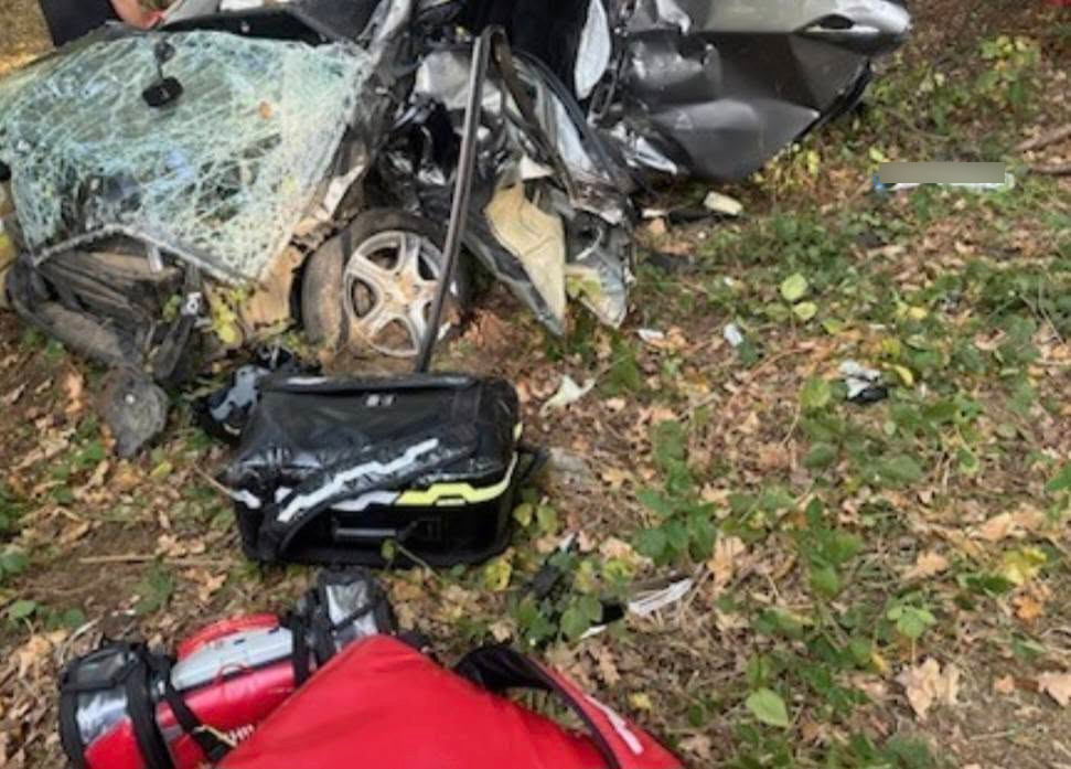 Tragedia na drodze w regionie. Nie żyją dwie osoby – zdjęcie artykułu z Lubon.net.pl