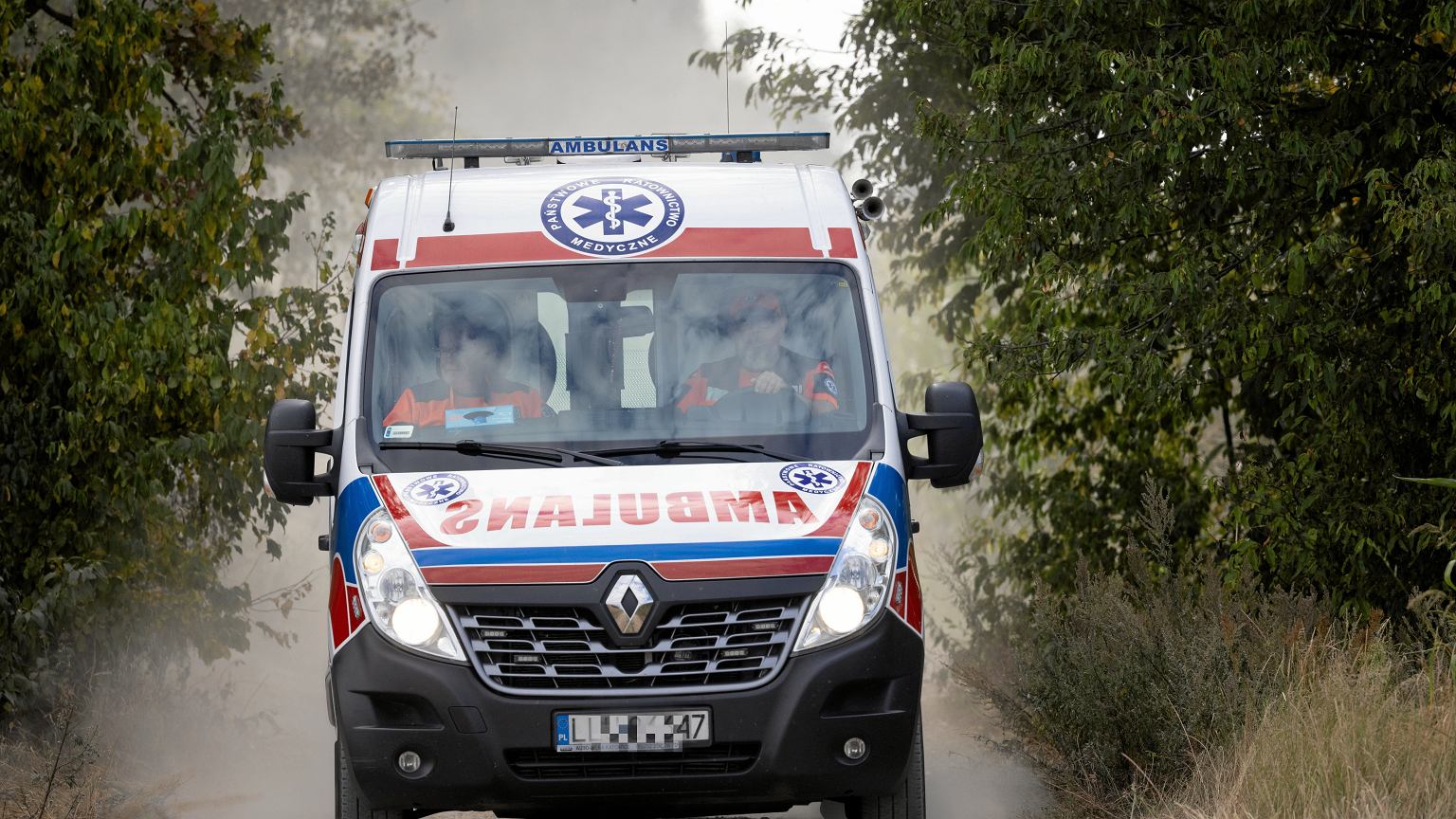 Tragedia na Pomorzu. 15-latka wjechała crossem w drzewo – zdjęcie artykułu z Lubon.net.pl