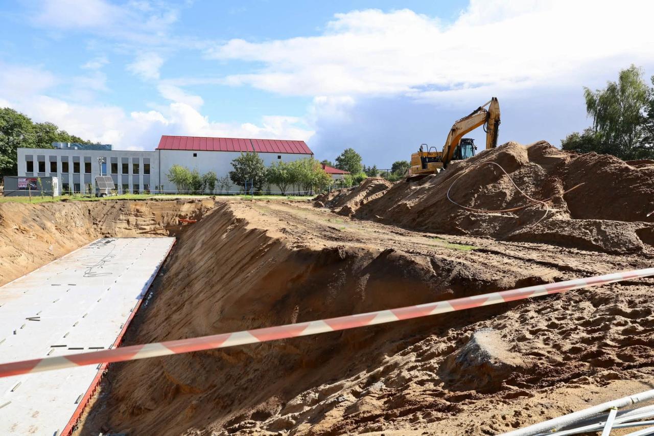 Pod Poznaniem powstaje "budowla ochronna". Pomieści 100 osób – zdjęcie artykułu z Lubon.net.pl