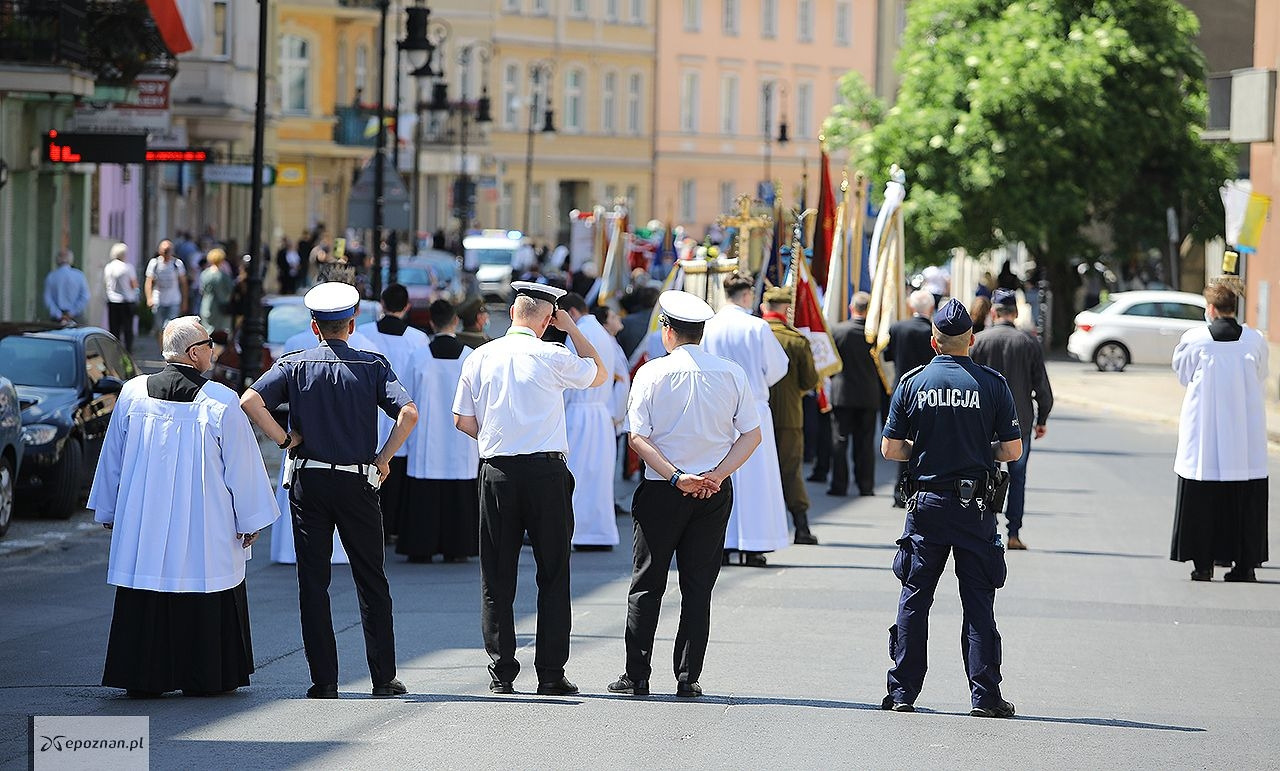 Procesje przejdą przez Poznań. Będą utrudnienia w ruchu! – zdjęcie artykułu z Lubon.net.pl