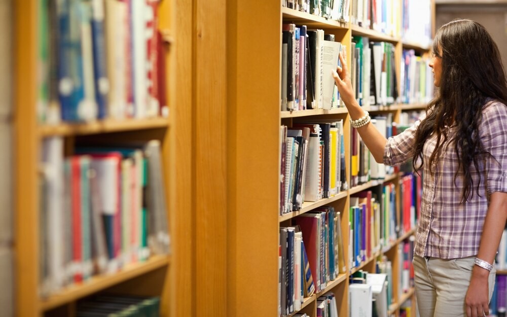Nowa przestrzeń dla Filii Biblioteki Miejskiej: czas na zmiany! – zdjęcie artykułu z Lubon.net.pl