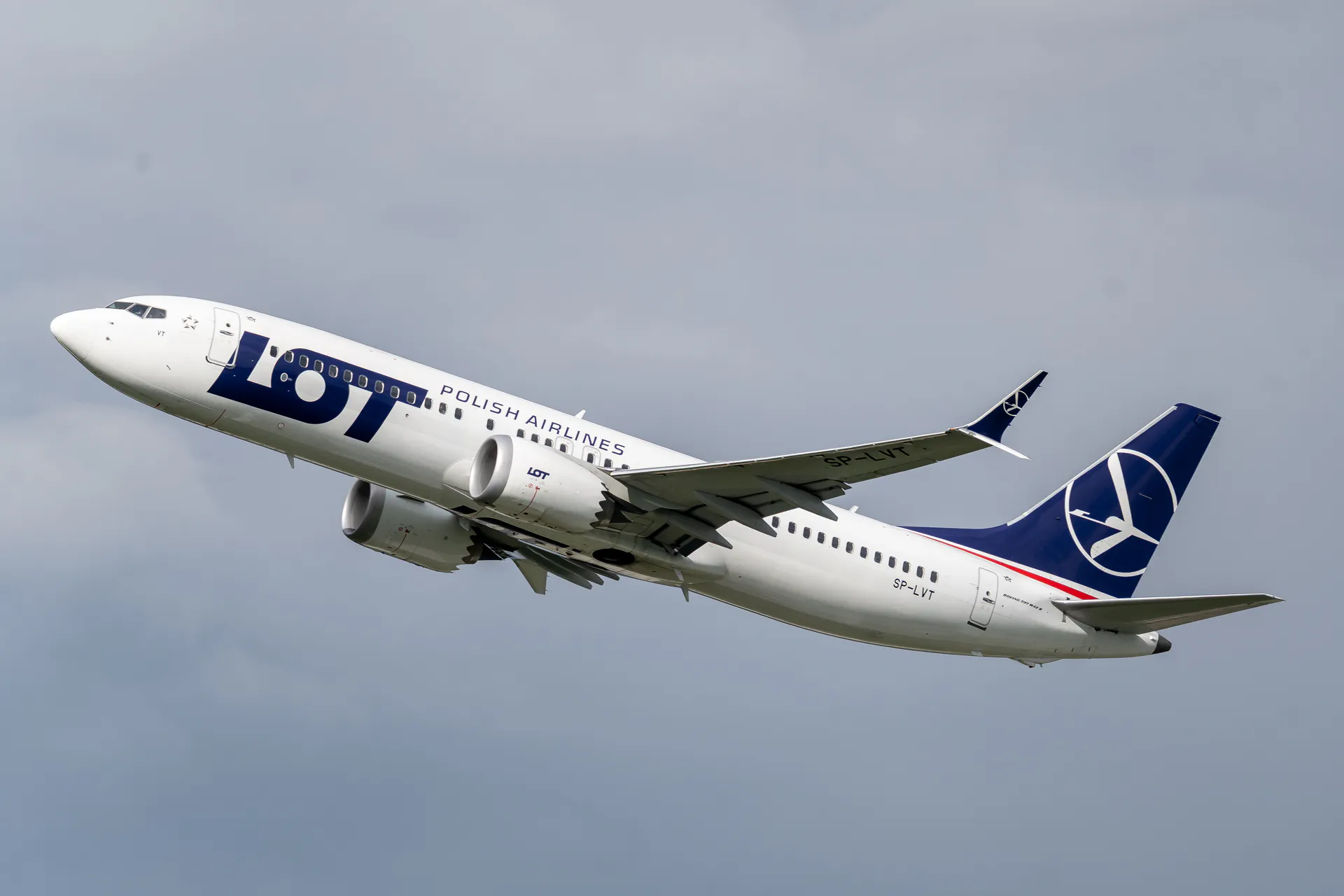 Usterka w 737 MAX: Boeing wiedział od 2024 r., linie ostrzegł później – zdjęcie artykułu z Lubon.net.pl