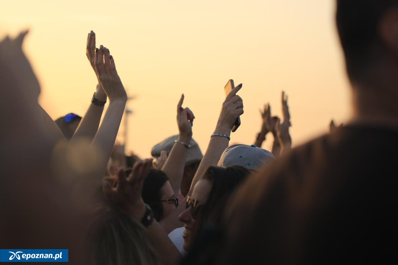 Popularni artyści pojawią się w weekend w kilku podpoznańskich miejscowościach. Wstęp na koncerty za darmo! – zdjęcie artykułu z Lubon.net.pl