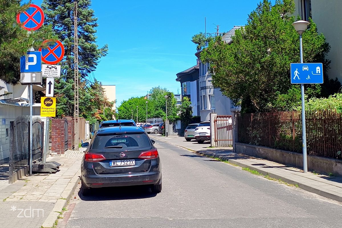 Zmiany w ruchu na poznańskich Ogrodach. Sprawdź terminy i zakazy parkowania – zdjęcie artykułu z Lubon.net.pl