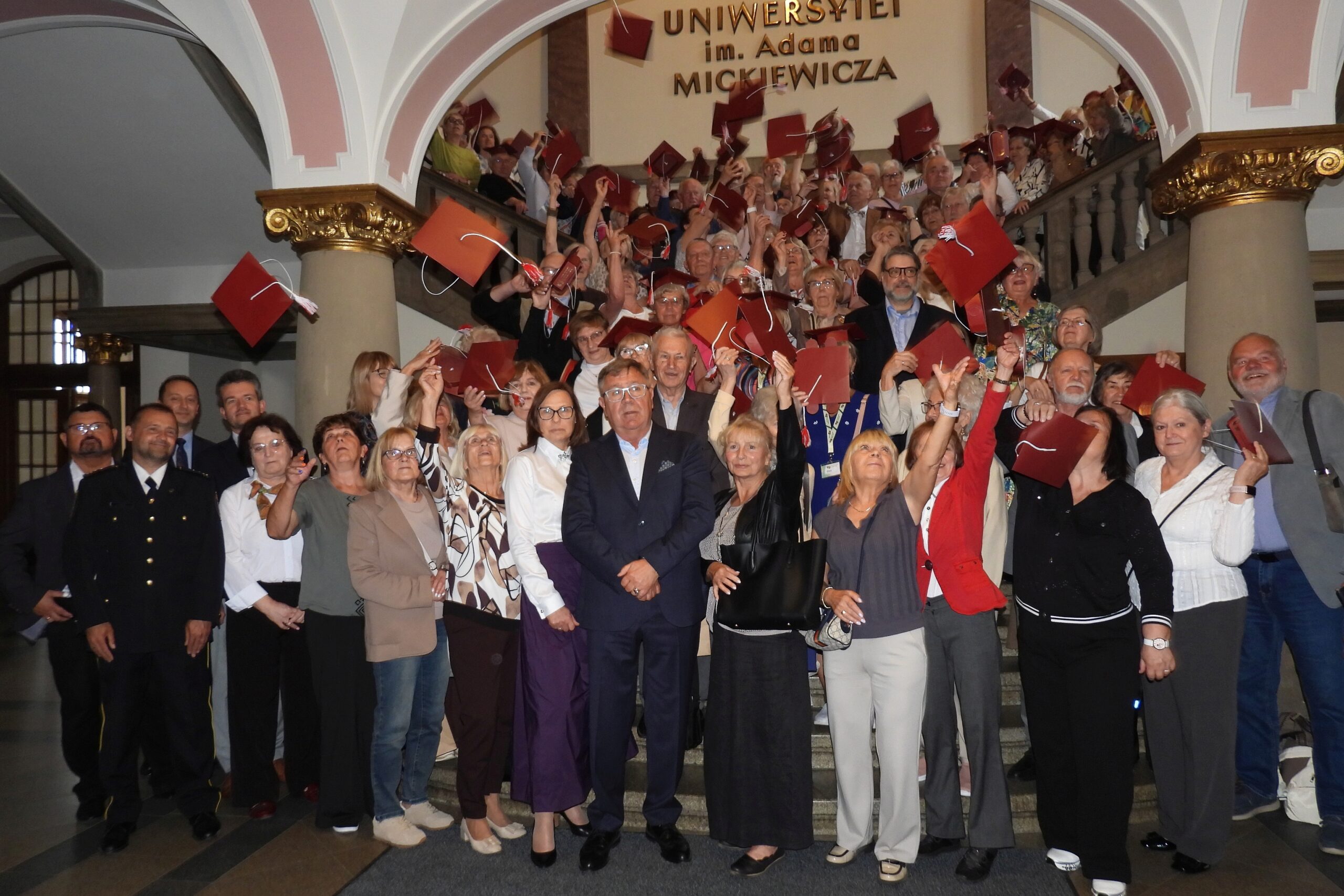 Uniwersytet Luboński Trzeciego Wieku  ma już 15 lat – zdjęcie artykułu z Lubon.net.pl