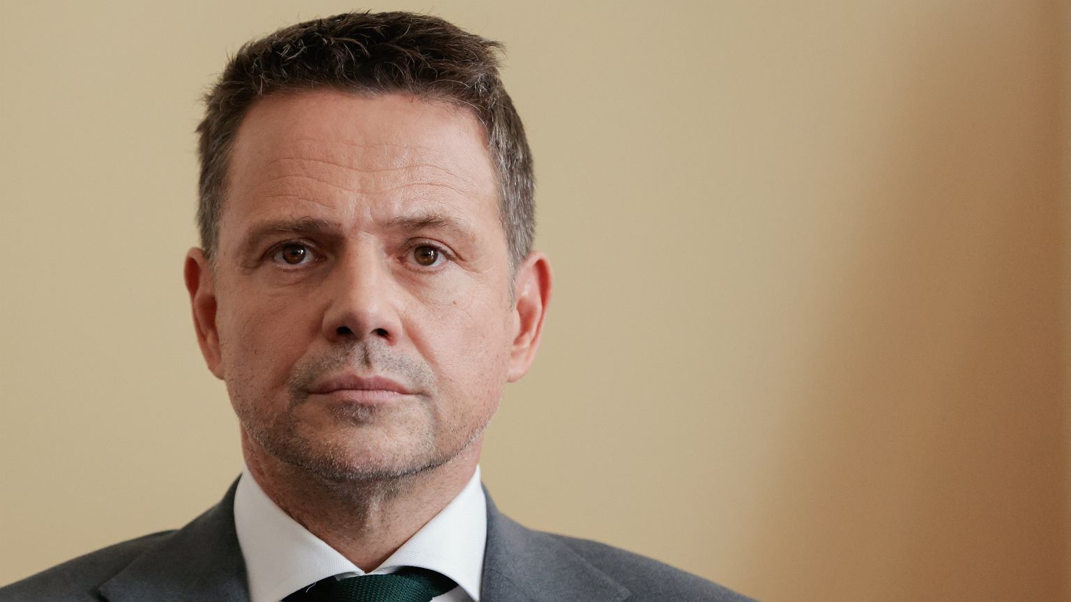 Polacy ocenili ruchy po aferze w Szpitalu Południowym. Jedna odpowiedź dominuje – zdjęcie artykułu z Lubon.net.pl